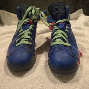 Nike Kids Sneakers in Blue with Red Accents